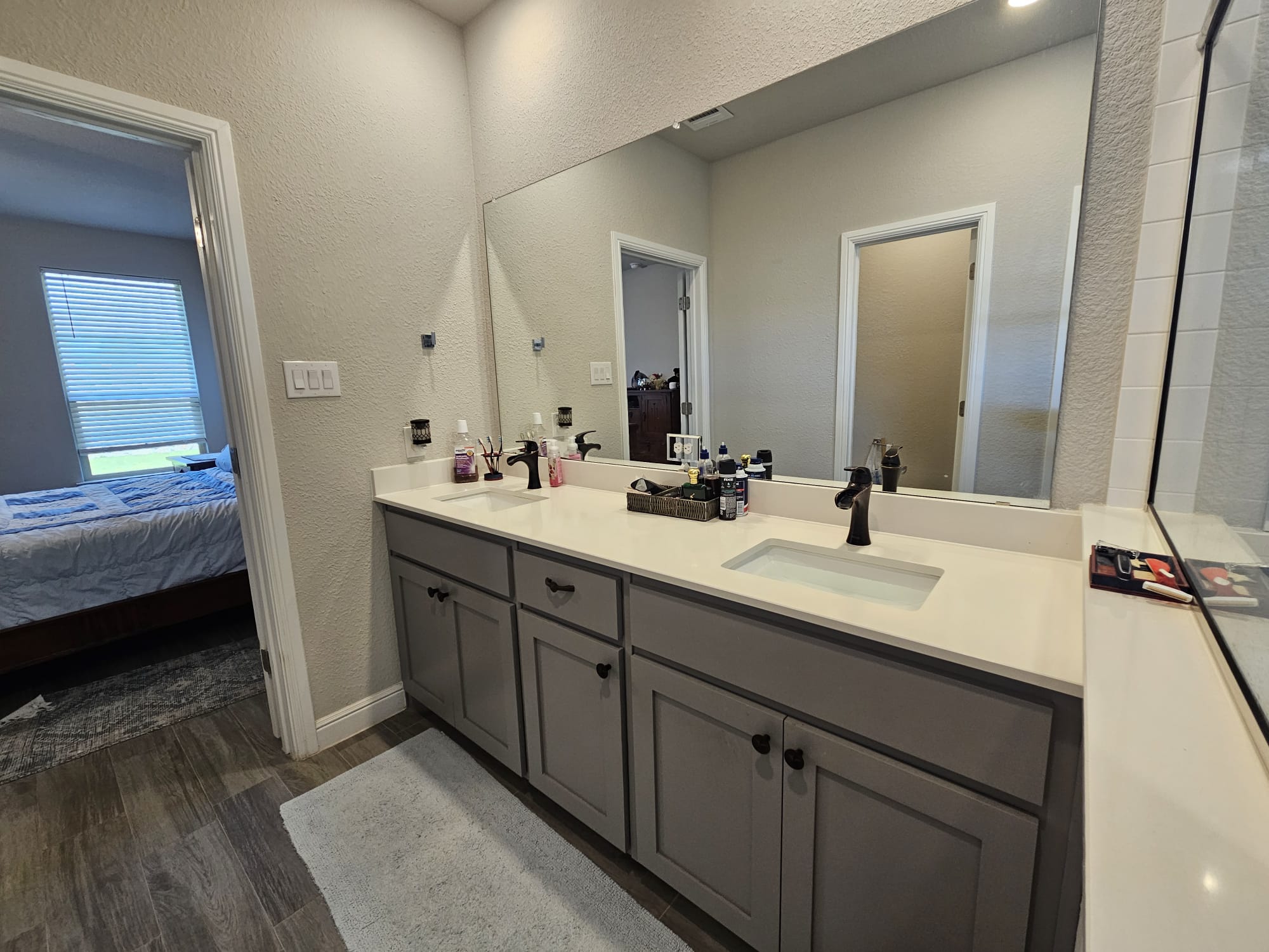 Bathroom 2-min